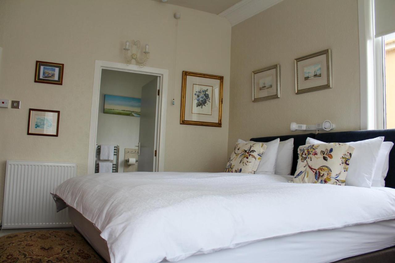 The Gaydon Bed & Breakfast Lytham St Annes Exterior photo