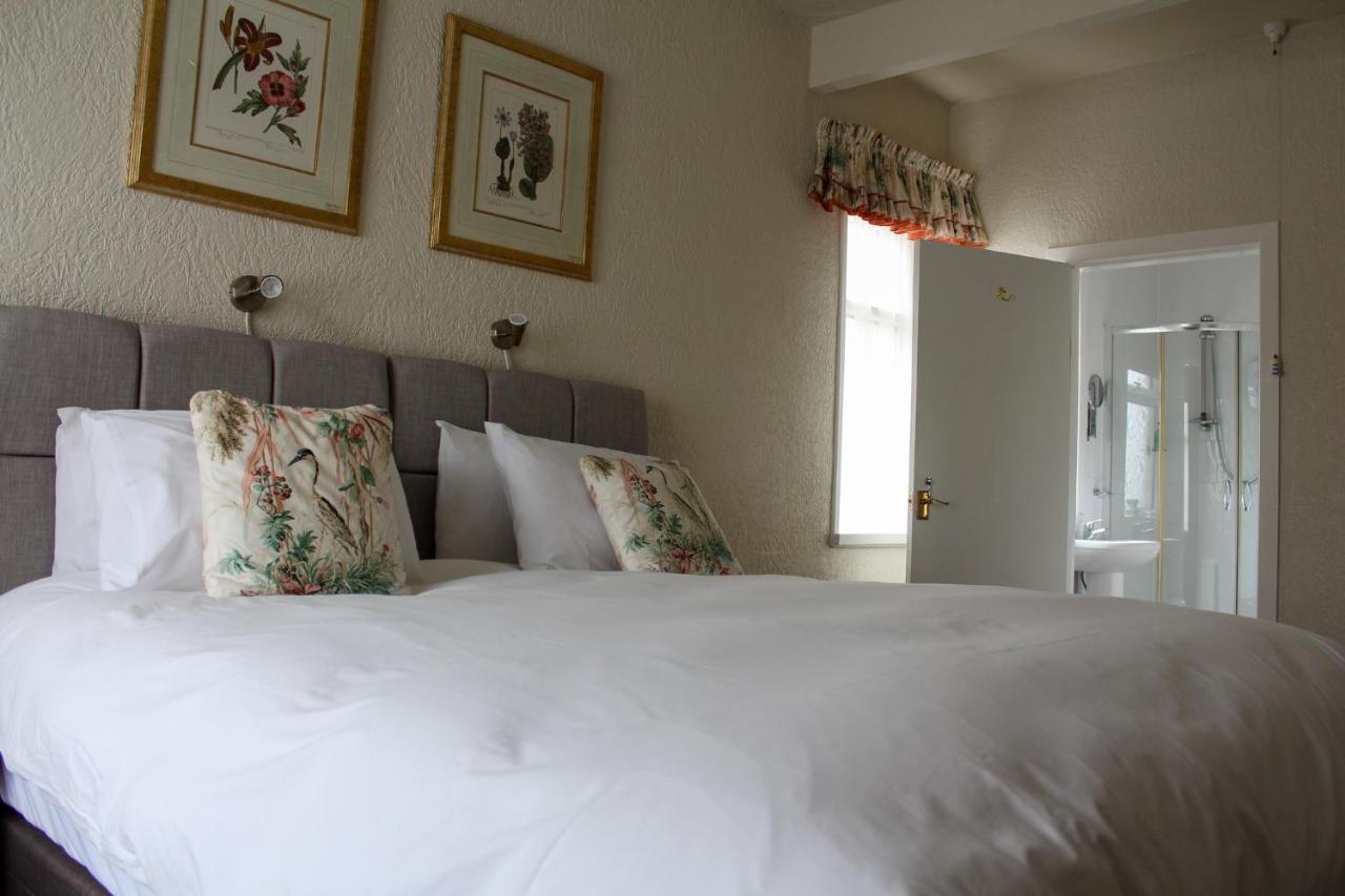 The Gaydon Bed & Breakfast Lytham St Annes Exterior photo