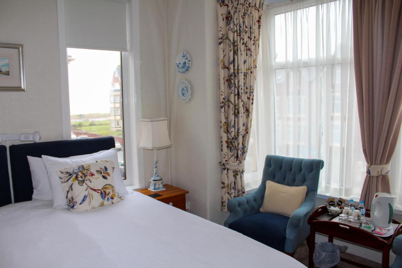 The Gaydon Bed & Breakfast Lytham St Annes Exterior photo